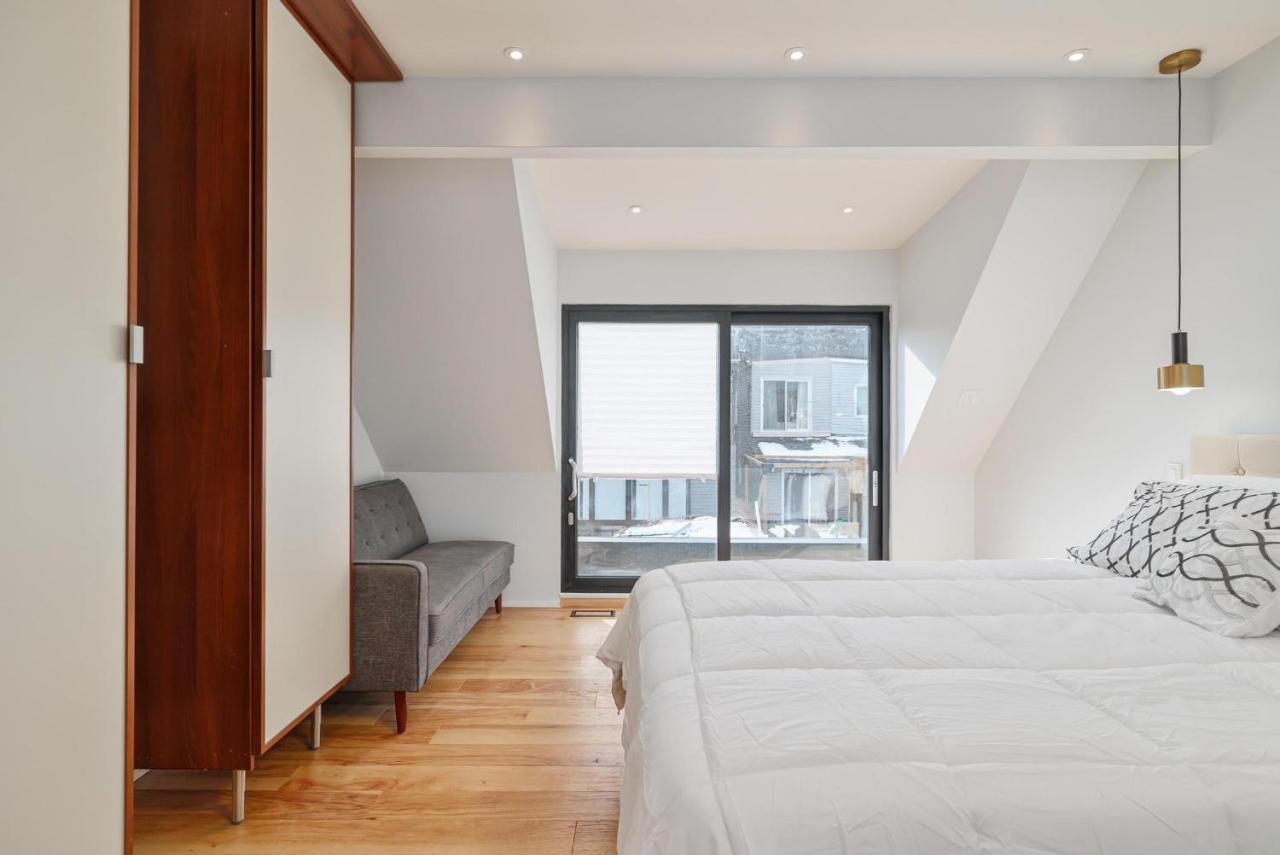 New Modern 1400 Sq Ft Coach House Near Everything Торонто Екстериор снимка