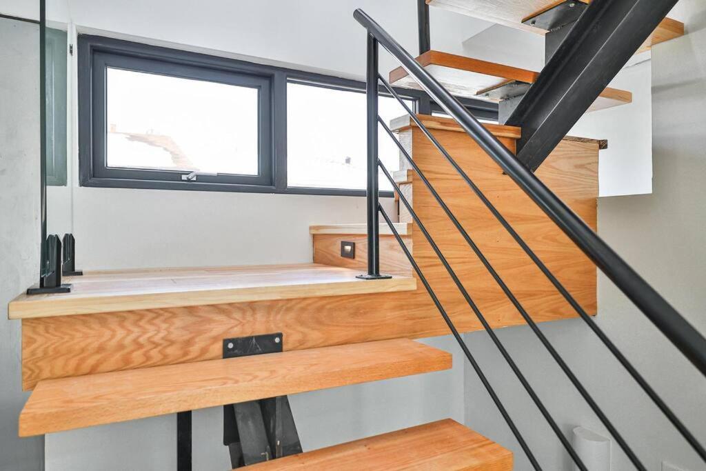New Modern 1400 Sq Ft Coach House Near Everything Торонто Екстериор снимка