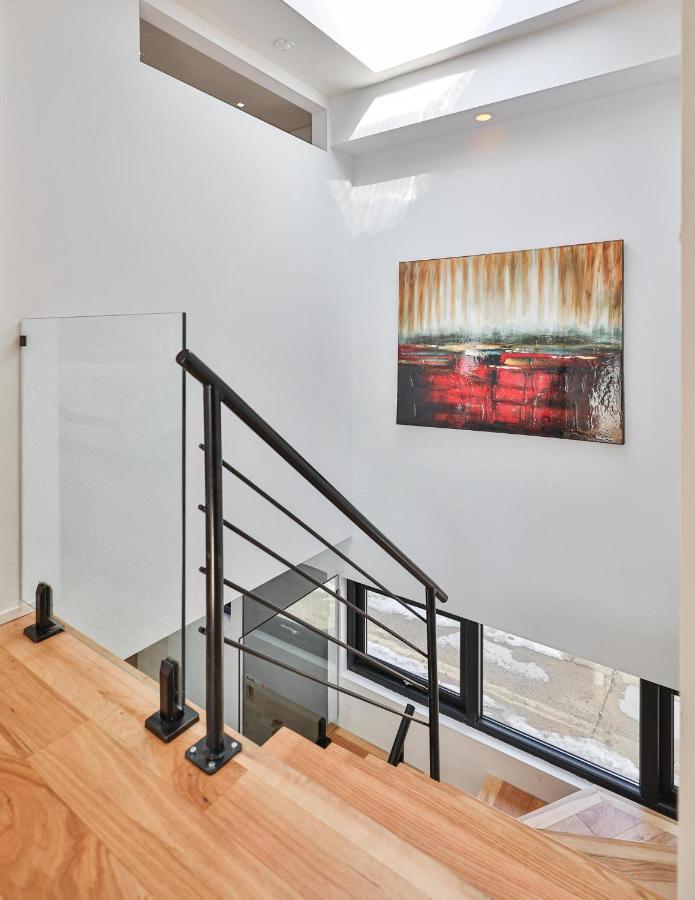 New Modern 1400 Sq Ft Coach House Near Everything Торонто Екстериор снимка