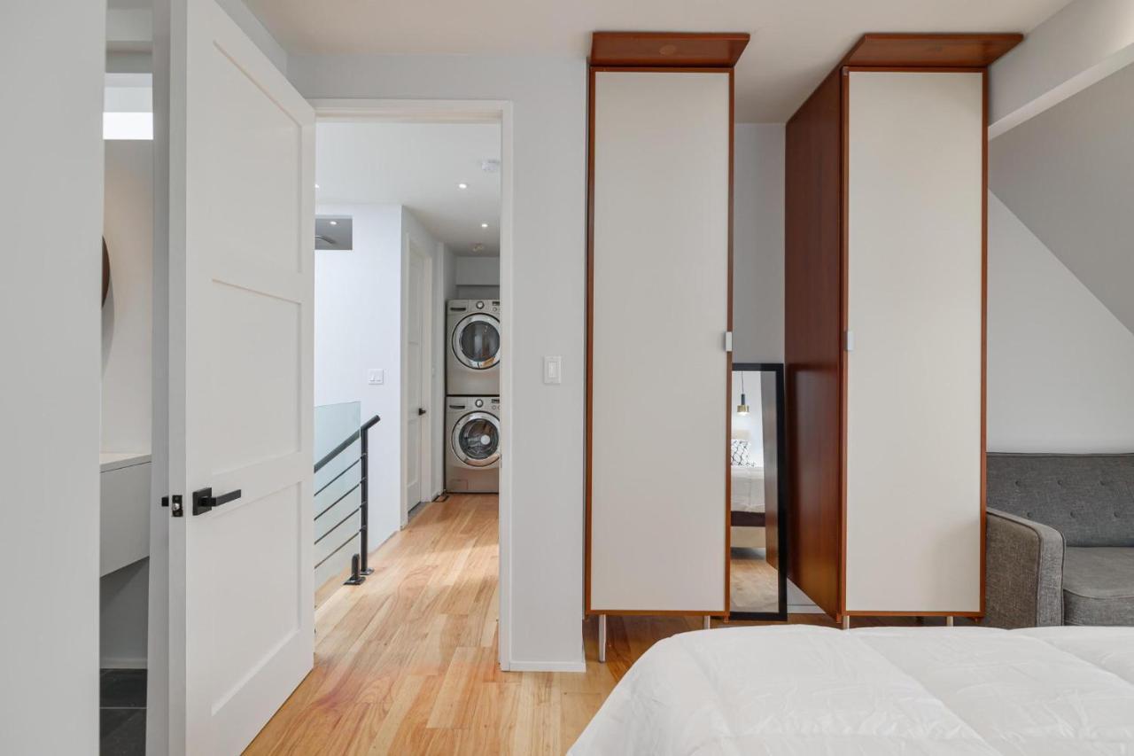 New Modern 1400 Sq Ft Coach House Near Everything Торонто Екстериор снимка