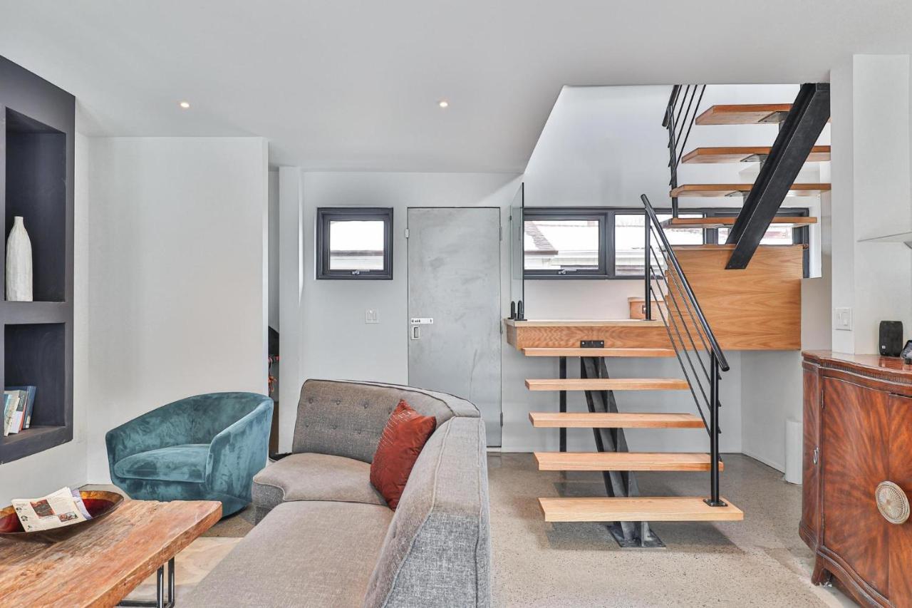New Modern 1400 Sq Ft Coach House Near Everything Торонто Екстериор снимка